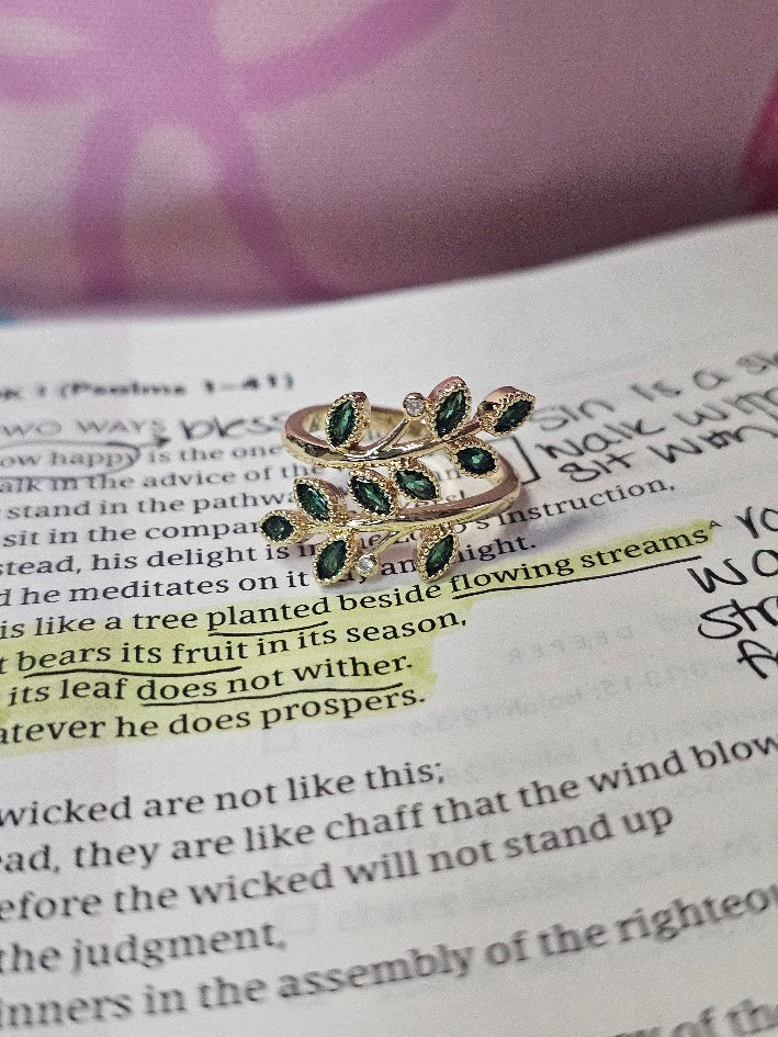 Planted Vine Ring