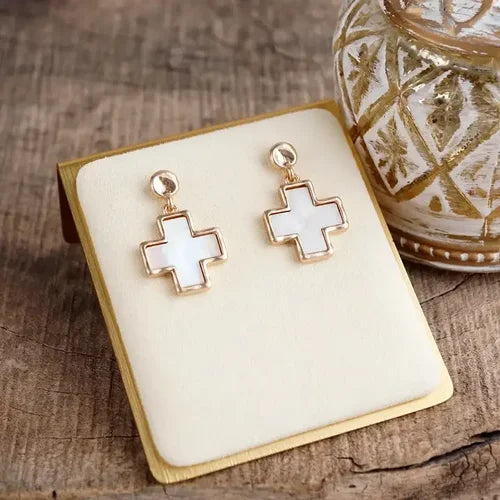 Unchanging Earrings