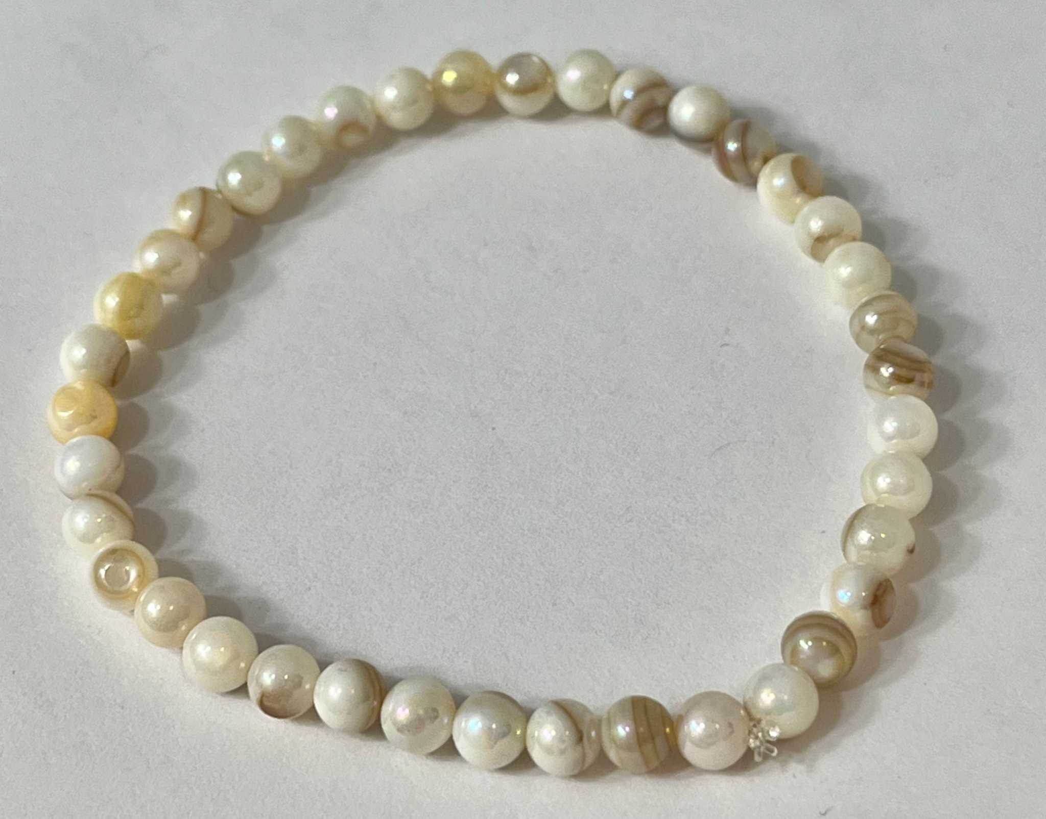 Bead Bracelet with Freshwater Shell & Pearl Beads